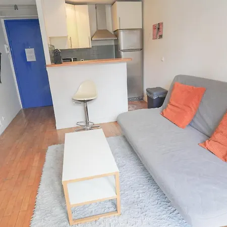 11 Historic Le Sentier Flat Near Louvre & Metro Appartement Parijs
