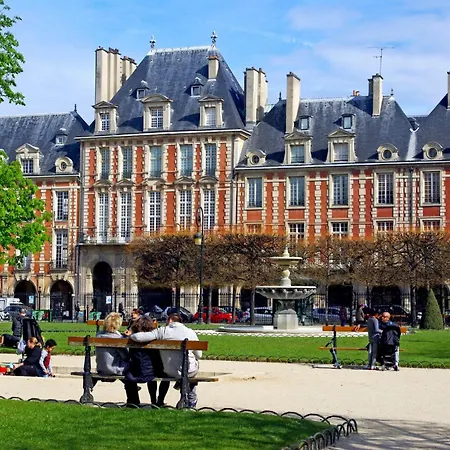 11 Historic Le Sentier Flat Near Louvre & Metro Appartement Parijs